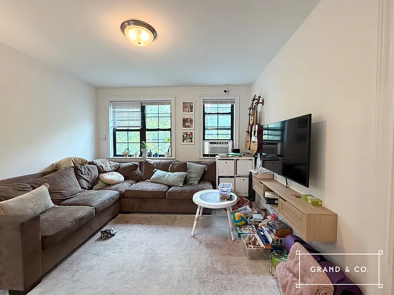 114 Frost St #2 — Photo 2