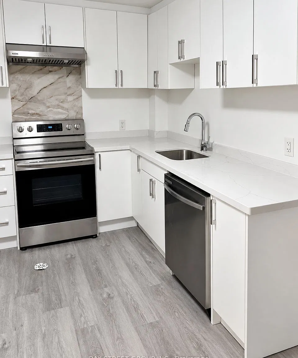 2 bed, $1,800 — Photo 3