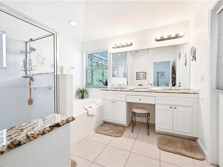 6453 Autumn Woods Blvd — Photo 25