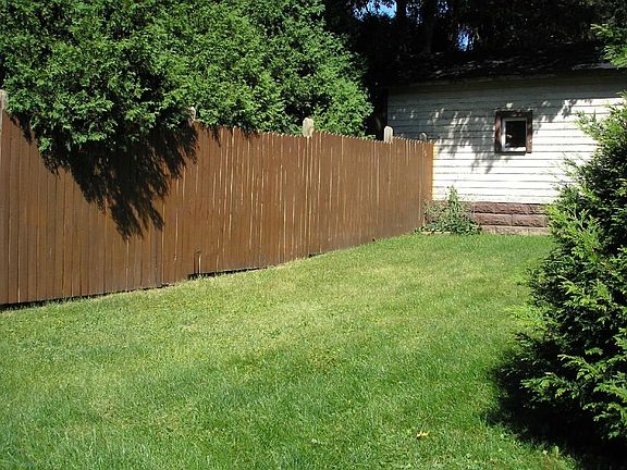 3rd image of 219 Boileau Pl #A