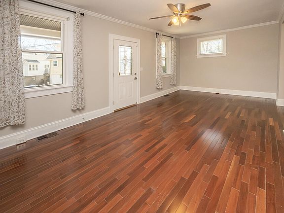 5th image of 11 Tower Hill Rd