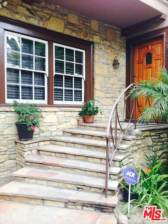 1st image of 9127 Phyllis St