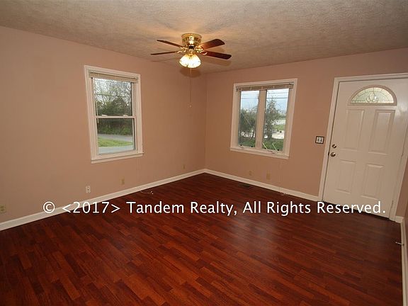 3rd image of 1955 Dabbs Ave