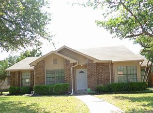 2809 Rice Dr, Rowlett, TX 75088