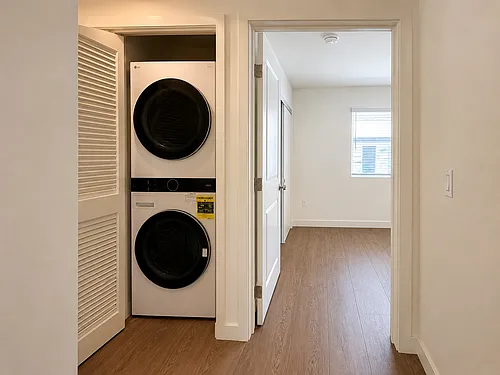 Floor plan 1 bed 1 bath with washer and dryer