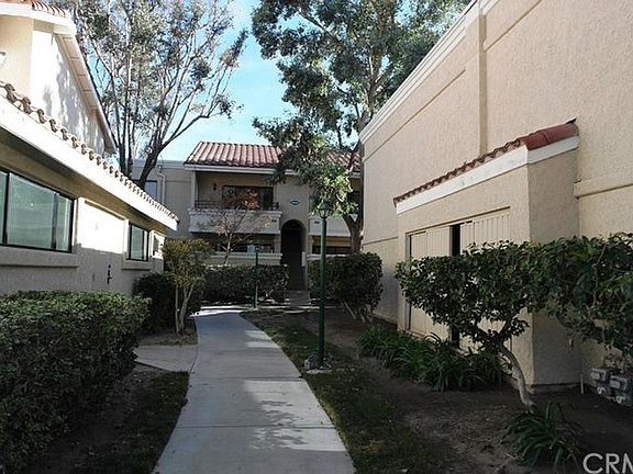 5th image of 27240 Luther Dr APT 501