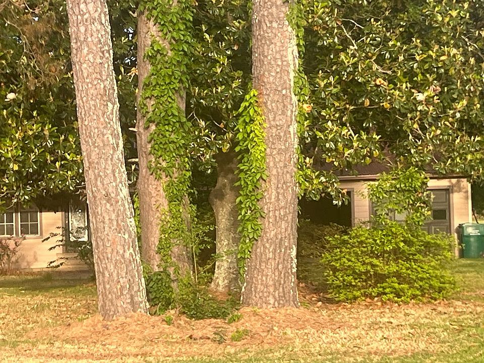 2nd image of 1740 Highway 15