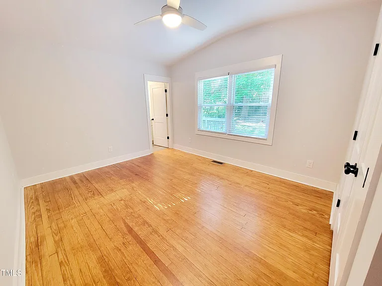 805 Coleman St — Photo 13