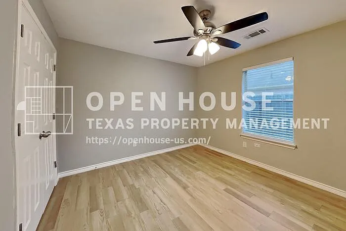 3344 Zubin Ln — Photo 11