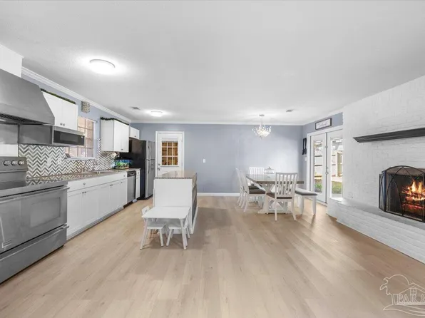 931 Pocahontas Dr, Fort Walton Beach, FL 32547