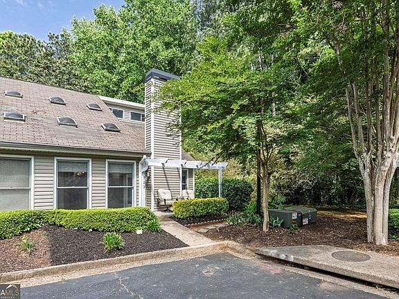 2nd image of 1523 Planters Ridge Ln