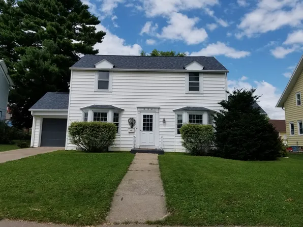 334 Lincoln Ave, Lancaster, WI 53813
