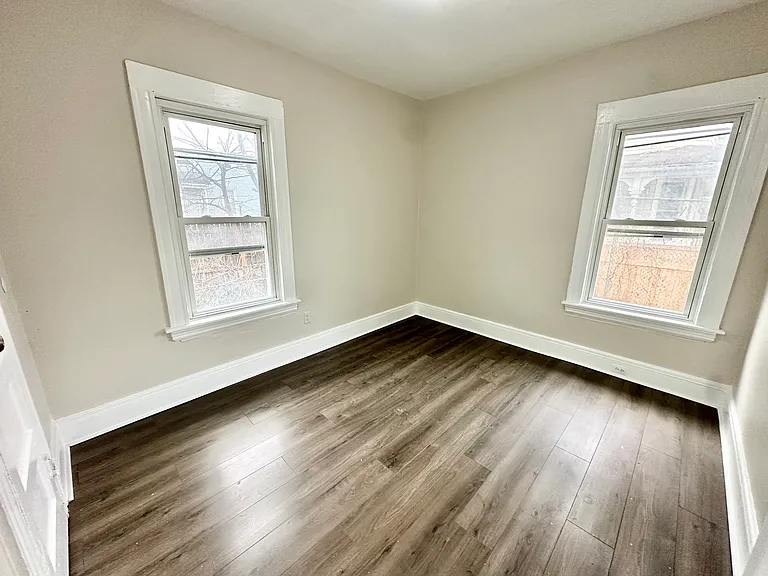 75 Sanford Ave #1 — Photo 6