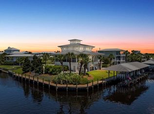 110 N 39th St, Mexico Beach, FL 32456