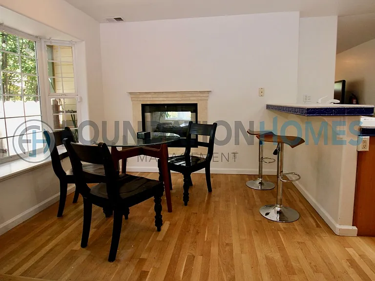 9 Scenic Ave — Photo 6