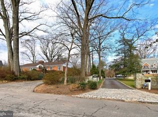 3108 Beechwood Ln, Falls Church, VA 22042