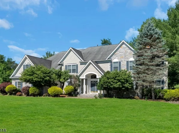 15 Mattben Dr, Warren Twp., NJ 07059