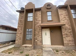 2903 Patzcuaro Dr, Eagle Pass, TX 78852