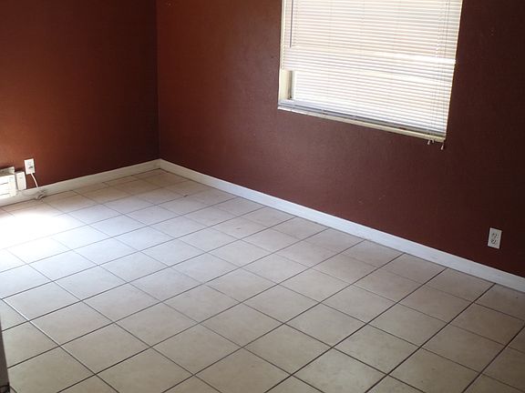 2nd image of 3516 W Rogers Ave