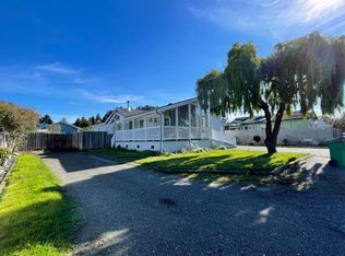 121 Rebecca Ln, Fortuna, CA 95540