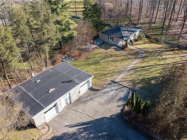 2 Mahopac Avenue, Amawalk, NY 10501