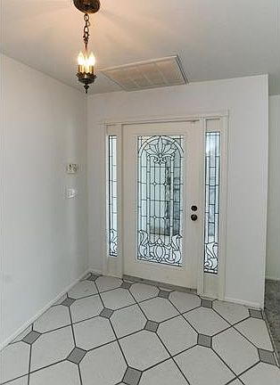 2nd image of 15066 Bonaire Cir
