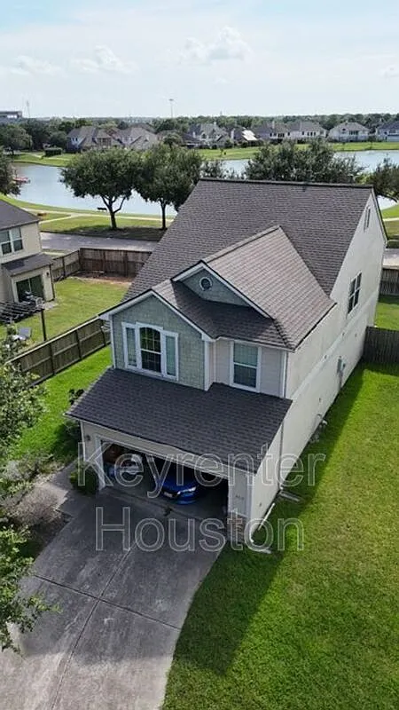 3 bed, 2.5 bath, 1946 sqft, $1,850 — Photo 4