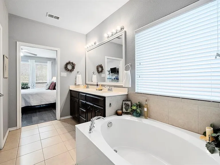 13037 Palancar Dr — Photo 11