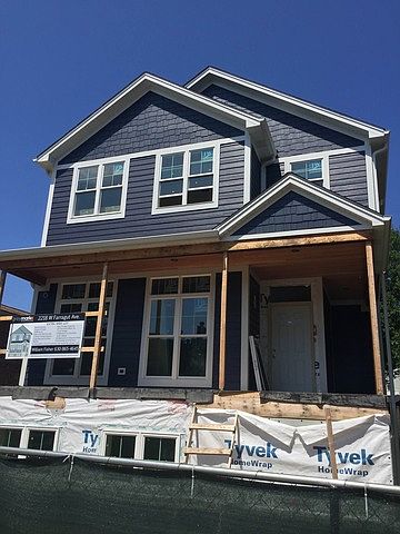 1st image of 2218 W Farragut Ave