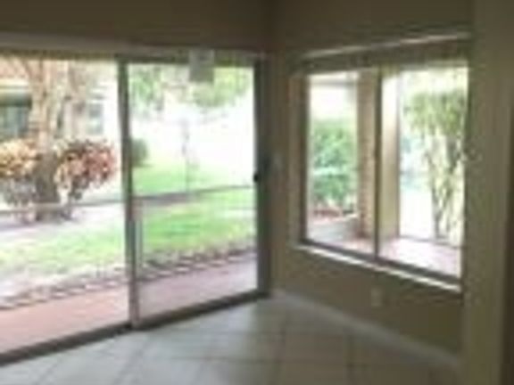 3rd image of 1600 Cetona Dr
