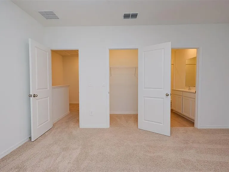 11194 Treasure Swale Way — Photo 33