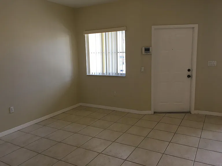 1700 SE 31st Ct #1700 — Photo 9