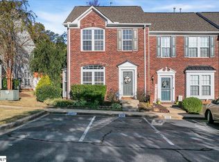 220 Spring Crossing Cir, Greer, SC 29650