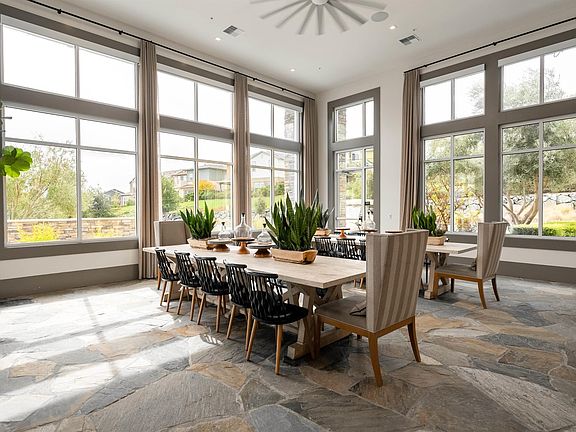 5th image of 7323 Kenwood Rd