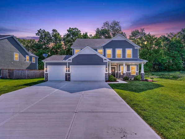 48 Manchester Dr, Trafalgar, IN 46181