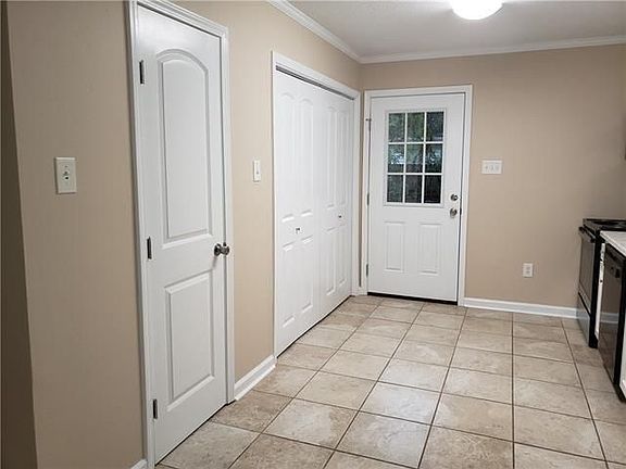 4th image of 300 Live Oak Blvd #B