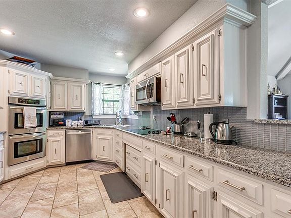 4th image of 3600 Pinehurst Ct