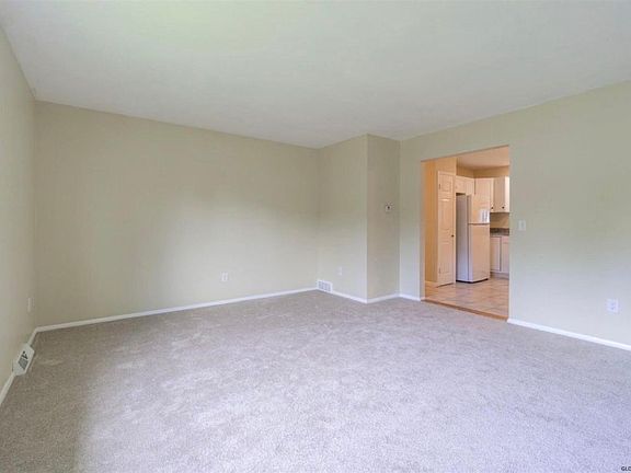3rd image of 11 Deer Path Dr Floor 2