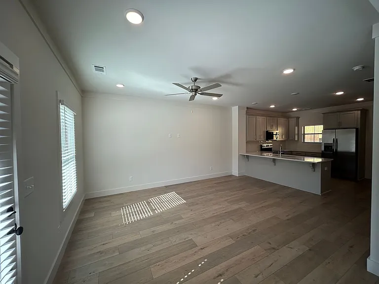 1233 Tigers Tail Trl — Photo 3
