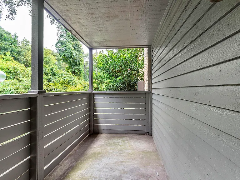 2911 Sycamore Springs Dr — Photo 56