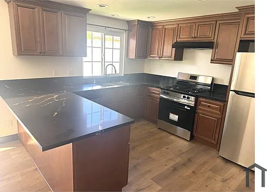 2 bed, 1077 sqft, $2,495 — Photo 1