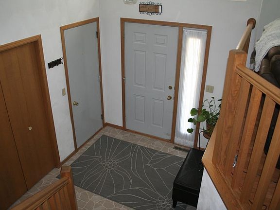2nd image of 530 W McKinley St