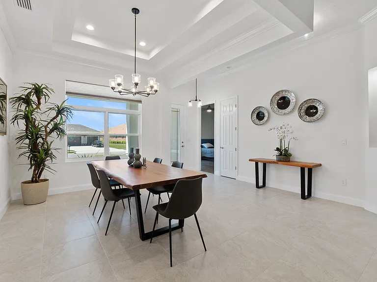 1329 Tullamore Blvd — Photo 3