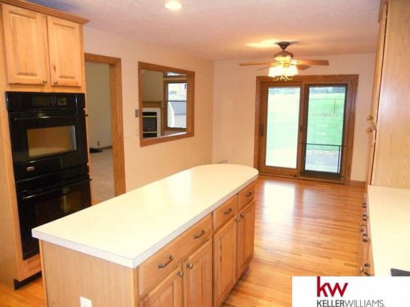 4th image of 1304 Macarthur Dr