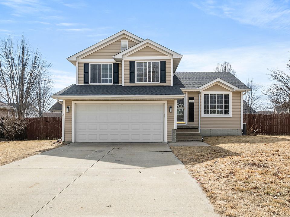 1st image of 3010 SW Glenbrooke Blvd