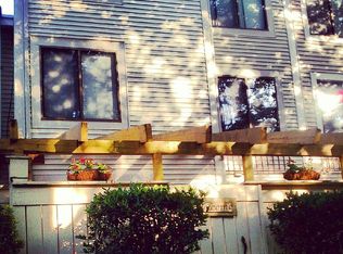 20202 Spring Haven Ct, Gaithersburg, MD 20886
