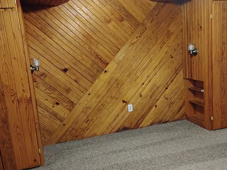 312 E Cedar Ln — Photo 34