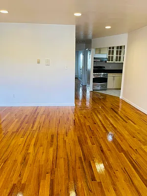 Rented by Voro New York | media 17