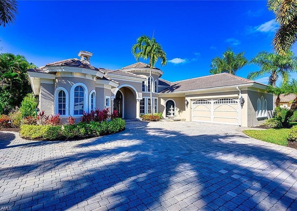 1st image of 2747 Olde Cypress Dr