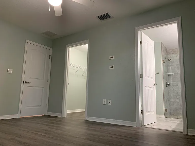 4501 Talbot St — Photo 11